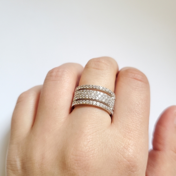 NWOT Silver White Sapphire Ring - Picture 5 of 10